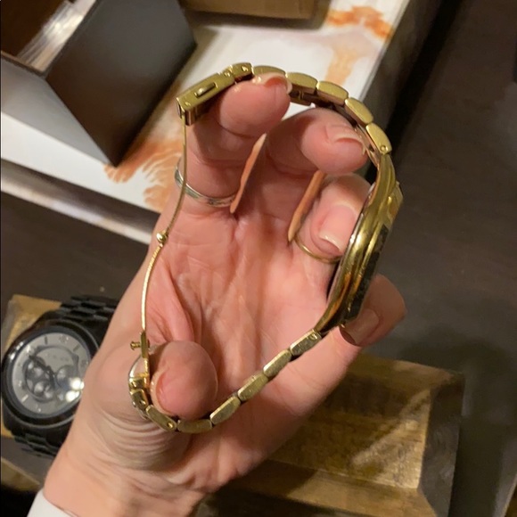 Gold and tortoise women’s Michael Kors watch - Picture 4 of 5